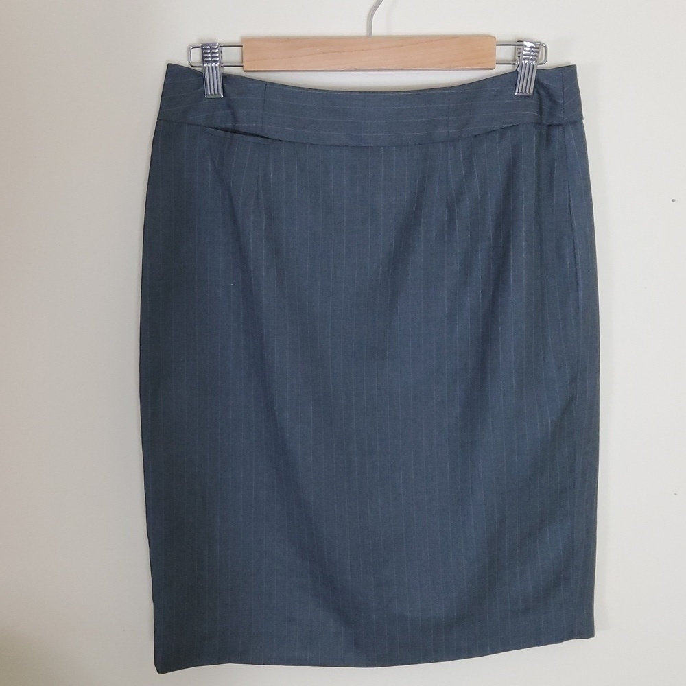 Calvin Klein Grey Pin Stripe Knee Length Women's Skirt Size 8